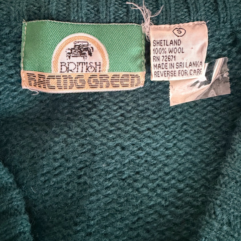 Vintage 90’s Men’s 100% Shetland wool Green Cable Knit Sweater - Picture 4 of 5